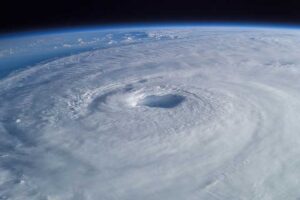 Read more about the article Como se forma um furacão?